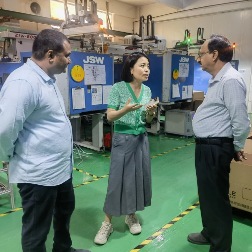 微信图片_20240624120514_副本 Customers visit Rilong factory