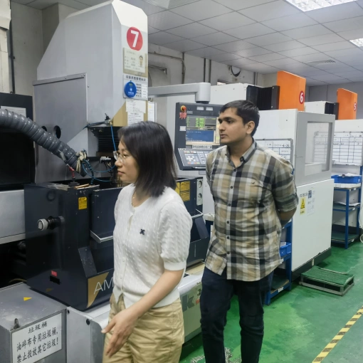 微信图片_20240624125257_副本 Customers visit Rilong factory