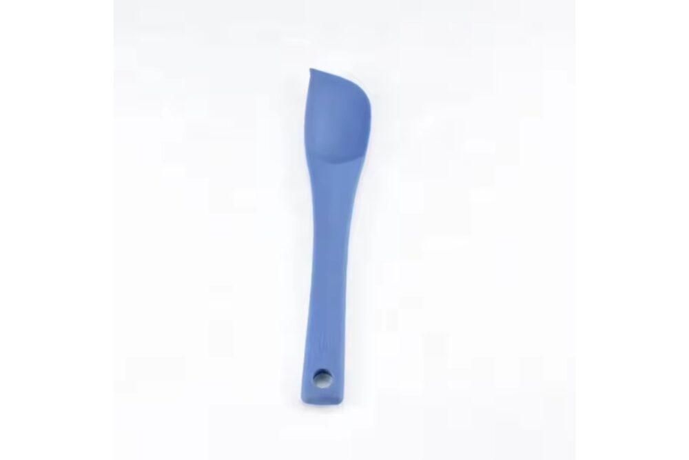 Factory Price Customized Food-grade Silicone Salad Scraper Cream Cake Silicone Spatula for Kitchen Baking